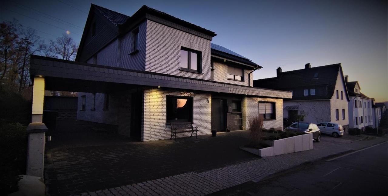 ארנסברג Ferienwohnung Am Wiedenberg מראה חיצוני תמונה